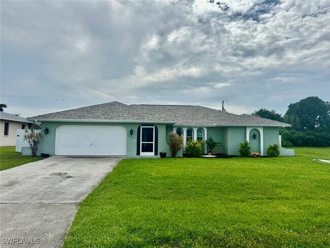 property at 415 SE 12th Ct