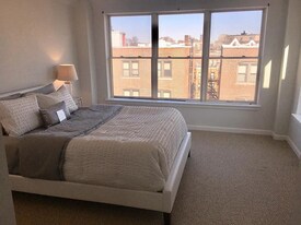 910 Beacon St, Unit 2 in Boston, MA - Building Photo
