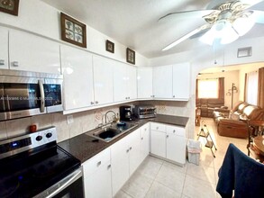 307 N 28th Ave in Hollywood, FL - Building Photo - Building Photo