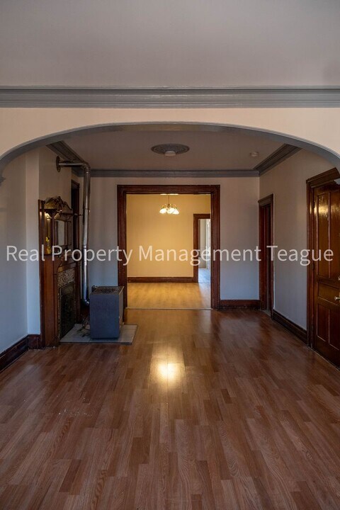 1040 5th Ave in Troy, NY - Building Photo