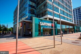 1250 4th St SW-Unit -W409 in Washington, DC - Building Photo - Building Photo