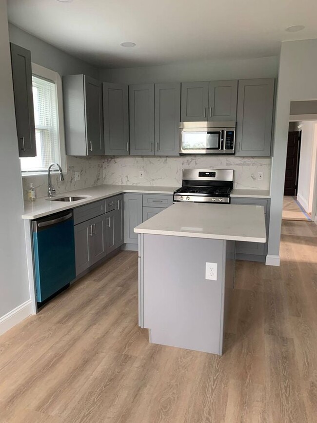 44 Ashley St, Unit 2