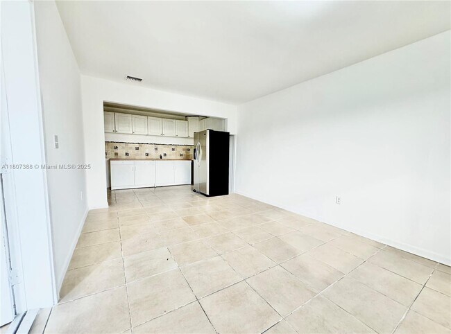 1200 NW 37th Ave in Miami, FL - Building Photo - Building Photo