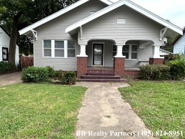 property at 2812 E Admiral Blvd