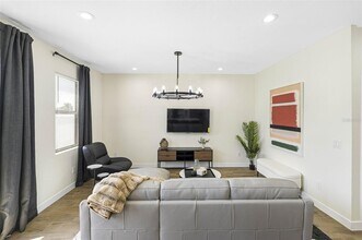 4340 Villa Alina Ct in Tampa, FL - Building Photo - Building Photo