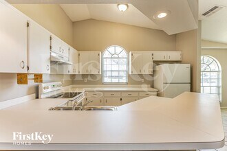 468 Emerald Cove Loop in Lakeland, FL - Building Photo - Building Photo