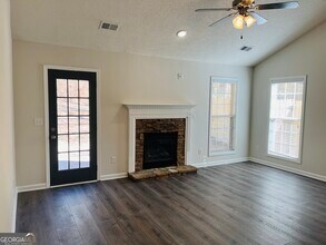 23 Belltree Cir in Newnan, GA - Building Photo - Building Photo