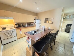 262 James St S in Hamilton, ON - Building Photo - Building Photo