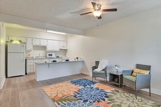 Riviera Park in Chandler, AZ - Building Photo - Building Photo