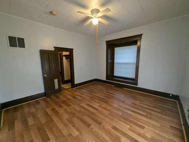 413 S Broadway St in Pittsburg, KS - Building Photo - Building Photo