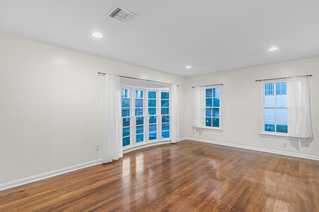 222 S Rexford Dr, Unit A in Beverly Hills, CA - Building Photo - Building Photo