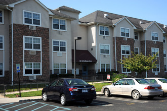 Airmont Gardens 55+ Senior Apartments in Suffern, NY - Building Photo - Building Photo