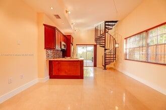 6761 SW 13th Terrace in Miami, FL - Building Photo - Building Photo