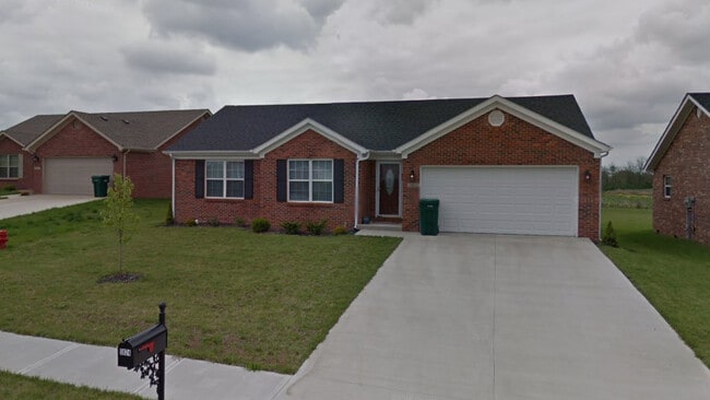 property at 5024 S Cross Point Ct