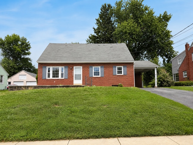 property at 69 W Charlotte St