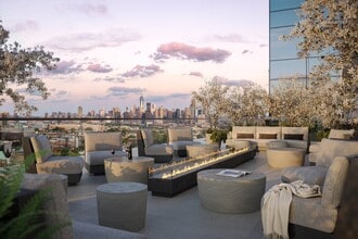 The Journal in Jersey City, NJ - Building Photo - Building Photo