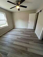 2320 S Pasfield St in Springfield, IL - Building Photo - Building Photo
