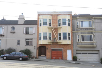 1109 Judah St in San Francisco, CA - Building Photo - Building Photo