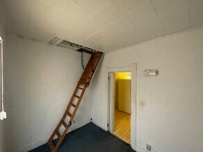 1546 Tecumseh St in Toledo, OH - Foto de edificio - Building Photo