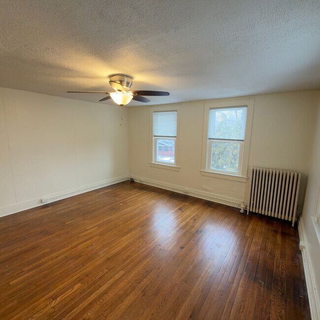 641 Parkwood St NE in Grand Rapids, MI - Building Photo - Building Photo