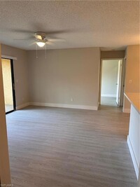 2226 Arbour Walk Cir, Unit 1914 in Naples, FL - Building Photo - Building Photo