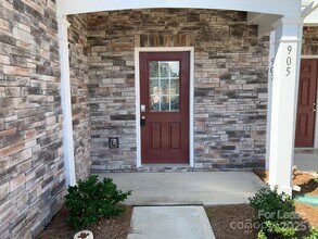 905 Wicawa Rd in Fort Mill, SC - Building Photo - Building Photo