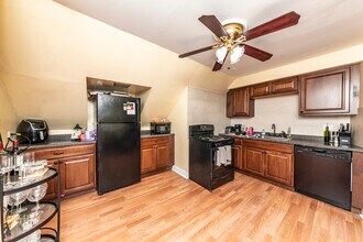 1654 W Melrose St in Chicago, IL - Building Photo - Building Photo