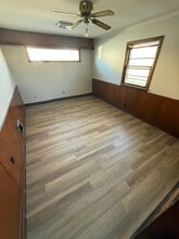 402 Cumberland Ave in Nashville, TN - Foto de edificio - Building Photo