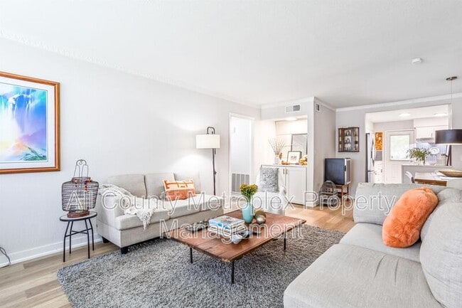 property at 7924 Royal Ln