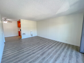 1707 Pacific Coast Hwy in Hermosa Beach, CA - Building Photo - Building Photo