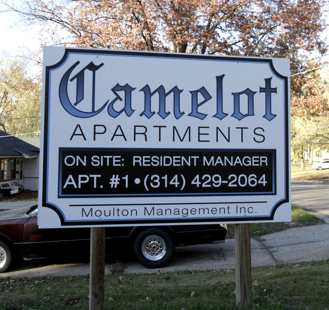 Camelot Apartments in St. Ann, MO - Building Photo - Building Photo