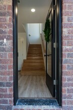 875 W Holly St in Fayetteville, AR - Building Photo - Building Photo
