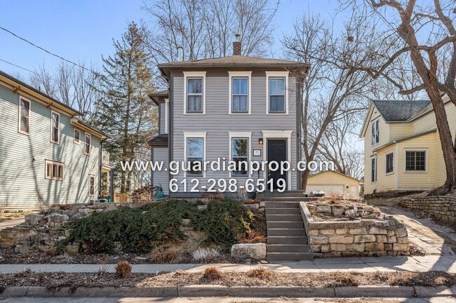 919 6th Ave S in Stillwater, MN - Building Photo - Building Photo
