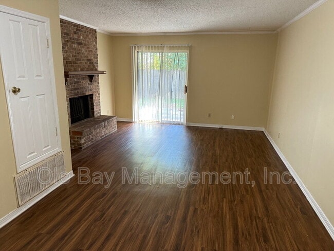 property at 929 Navco Rd