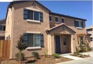 290 Slate Ave in Hollister, CA - Foto de edificio - Building Photo