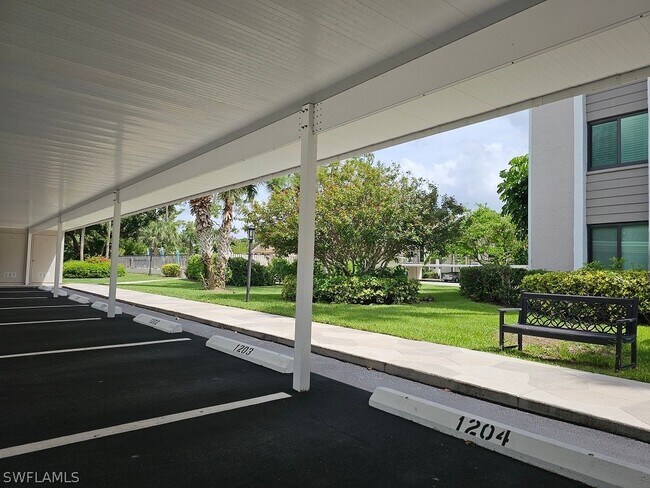 property at 460 Fox Haven Dr