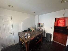 172-14 Baisley Blvd in Queens, NY - Building Photo - Building Photo