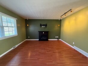 2426 Eastwood Ave in Akron, OH - Building Photo - Building Photo