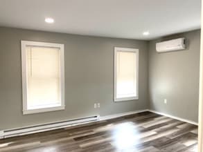 6 Falmouth St, Unit 1a in Attleboro, MA - Building Photo - Building Photo