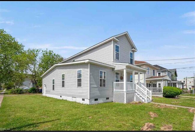 2701 Wickham Ave in Newport News, VA - Building Photo - Building Photo
