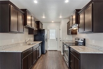 845 Via Drago Ave in Springdale, AR - Building Photo - Building Photo