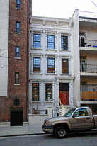 245 W 71st St Apartments