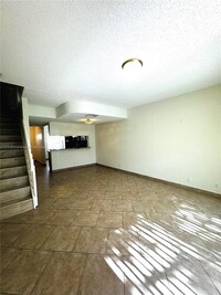 16670 Hemingway Dr in Weston, FL - Building Photo - Building Photo