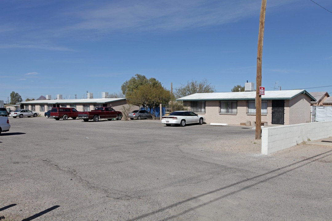 TOWN HOUSES ON ROBBY LANE in Tucson, AZ - Foto de edificio