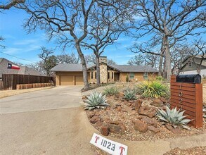 1023 Piping Rock Ln in Denton, TX - Building Photo - Building Photo