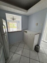 6550 Royal Palm Blvd in Margate, FL - Building Photo - Building Photo