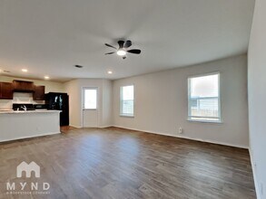 5722 Tranquil Cove in San Antonio, TX - Building Photo - Building Photo