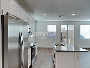 3357 Blodwen St in Las Vegas, NV - Building Photo - Building Photo