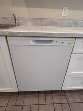 3039 Queen Palm Dr in Edgewater, FL - Building Photo - Building Photo