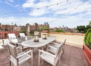 316 W 11th St in New York, NY - Building Photo - Building Photo